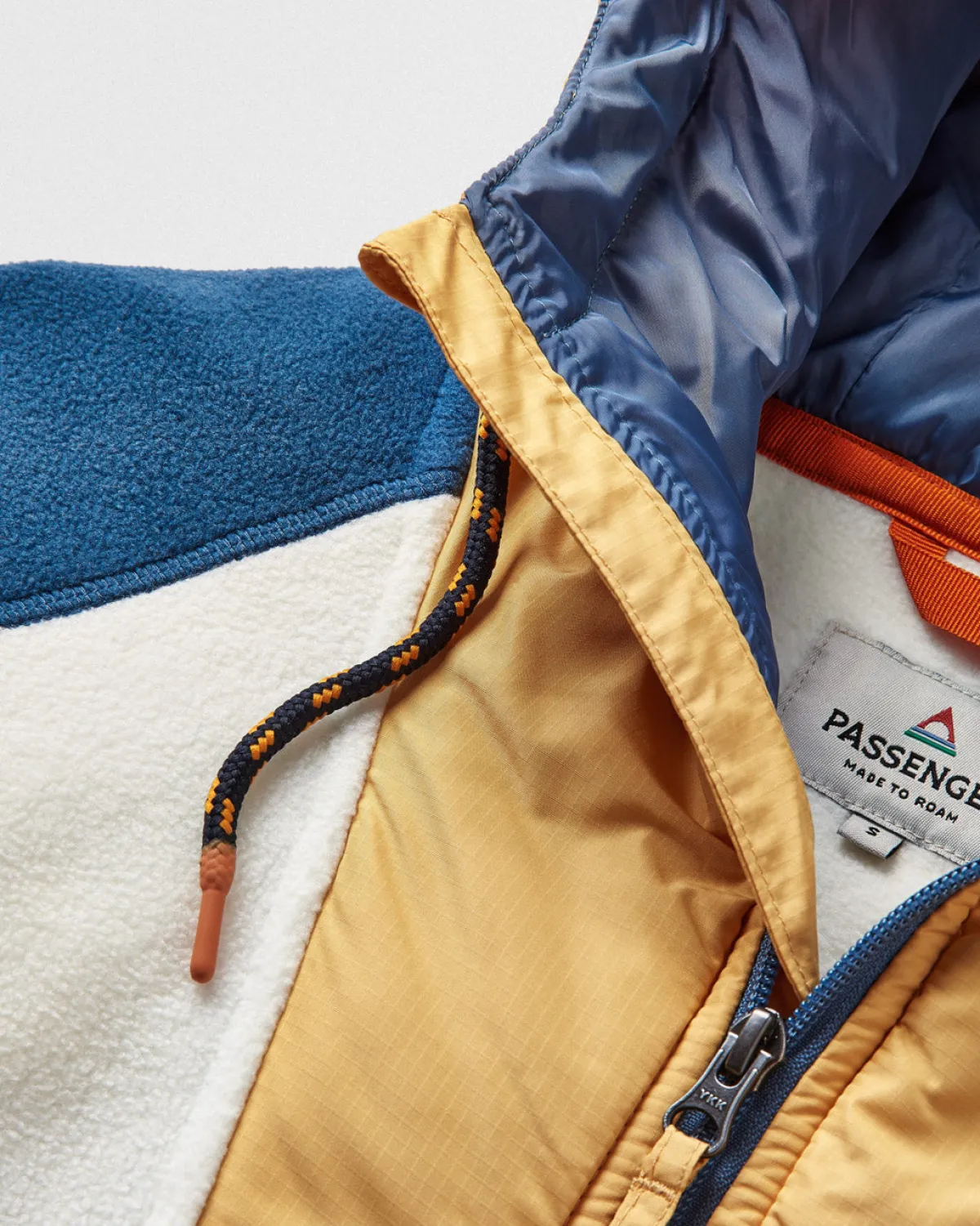Fleece|Fleece|Passenger Alexander Recycled Polar Hooded Fleece - Egret