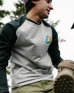 T-Shirts & Tank Tops|Tops|Passenger Alpine Recycled Base Layer Long Sleeve T-Shirt - Black/Grey Black/Grey