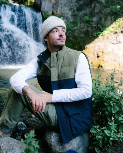 Jackets|Insulated|Passenger Baltic Recycled Insulated Vest - Black/Khaki Black/Khaki