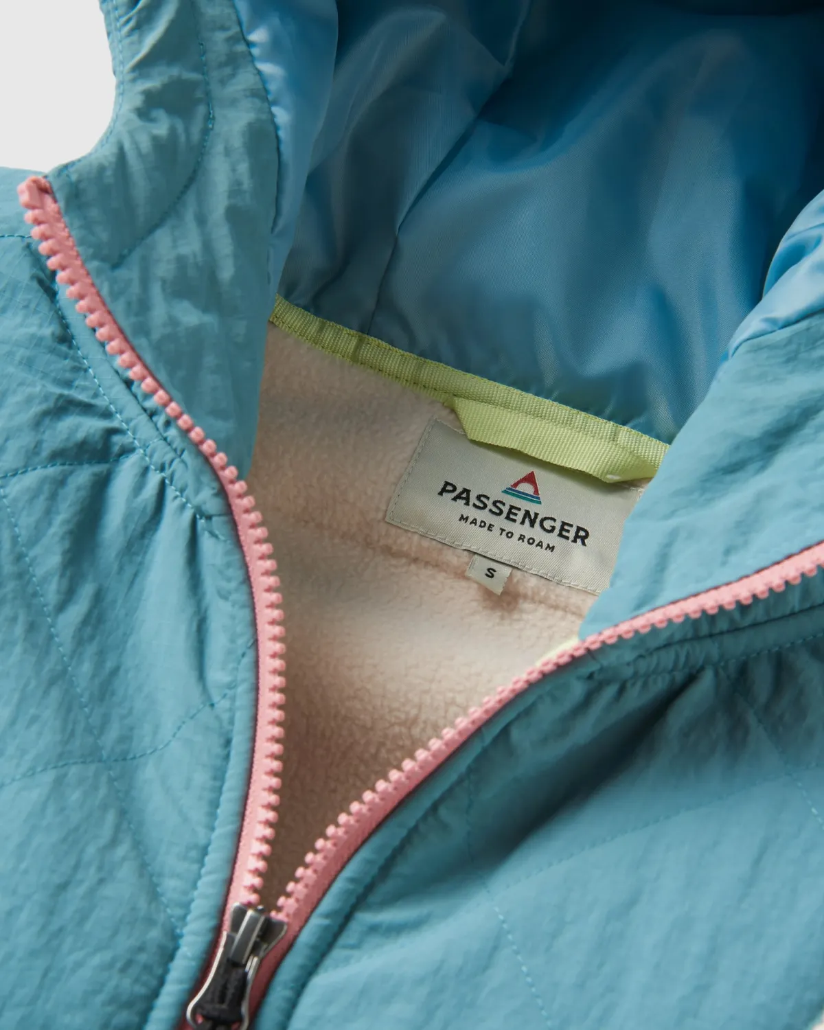Fleece|Fleece|Passenger Beaumont Recycled Sherpa Hooded Fleece - Mountain Geo Vintage White MountainGeoVintageWhite