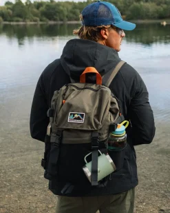 Backpacks & Bags|Backpacks|Passenger Boondocker Recycled 26L Backpack - Black/Khaki Green Black/KhakiGreen