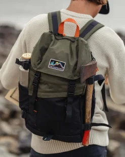 Backpacks & Bags|Backpacks|Passenger Boondocker Recycled 26L Backpack - Black/Khaki Green Black/KhakiGreen