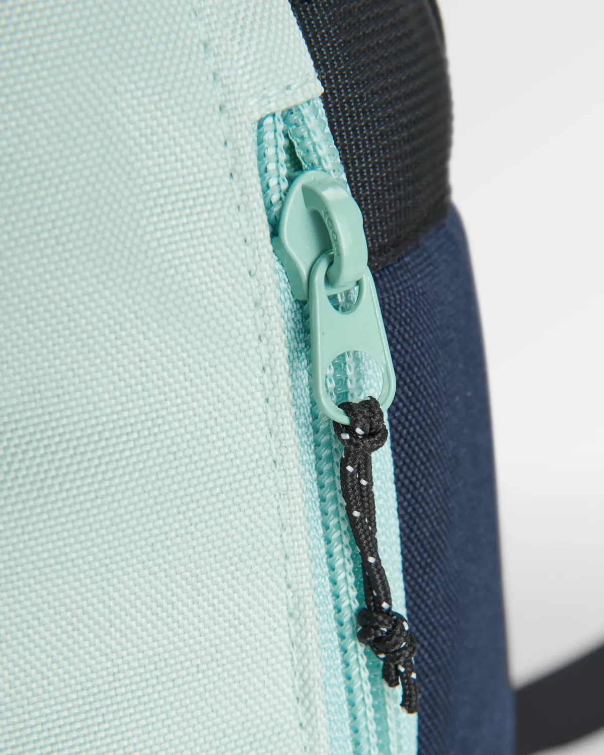 Backpacks & Bags|Backpacks & Bags|Passenger Boondocker Recycled 26L Backpack - Surf Spray Multi SurfSprayMulti