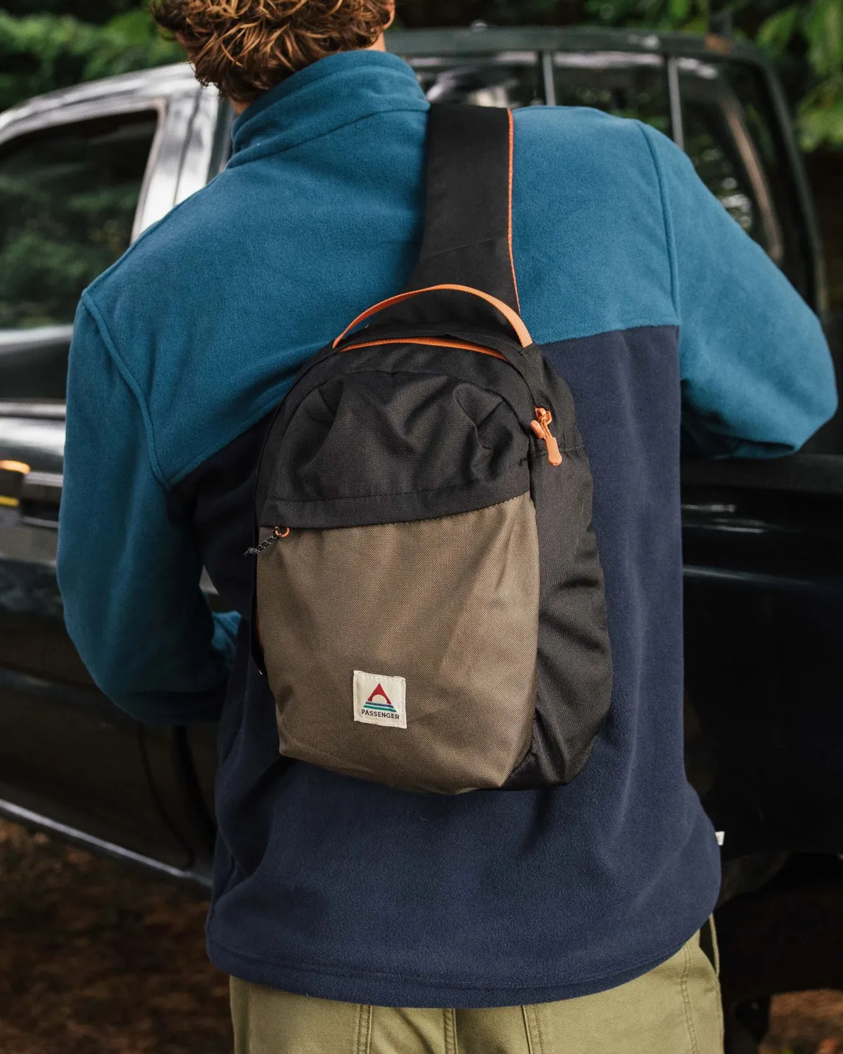 Backpacks|Passenger Boondocker Recycled Sling 8L - True Black/ Khaki Green TrueBlack/KhakiGreen