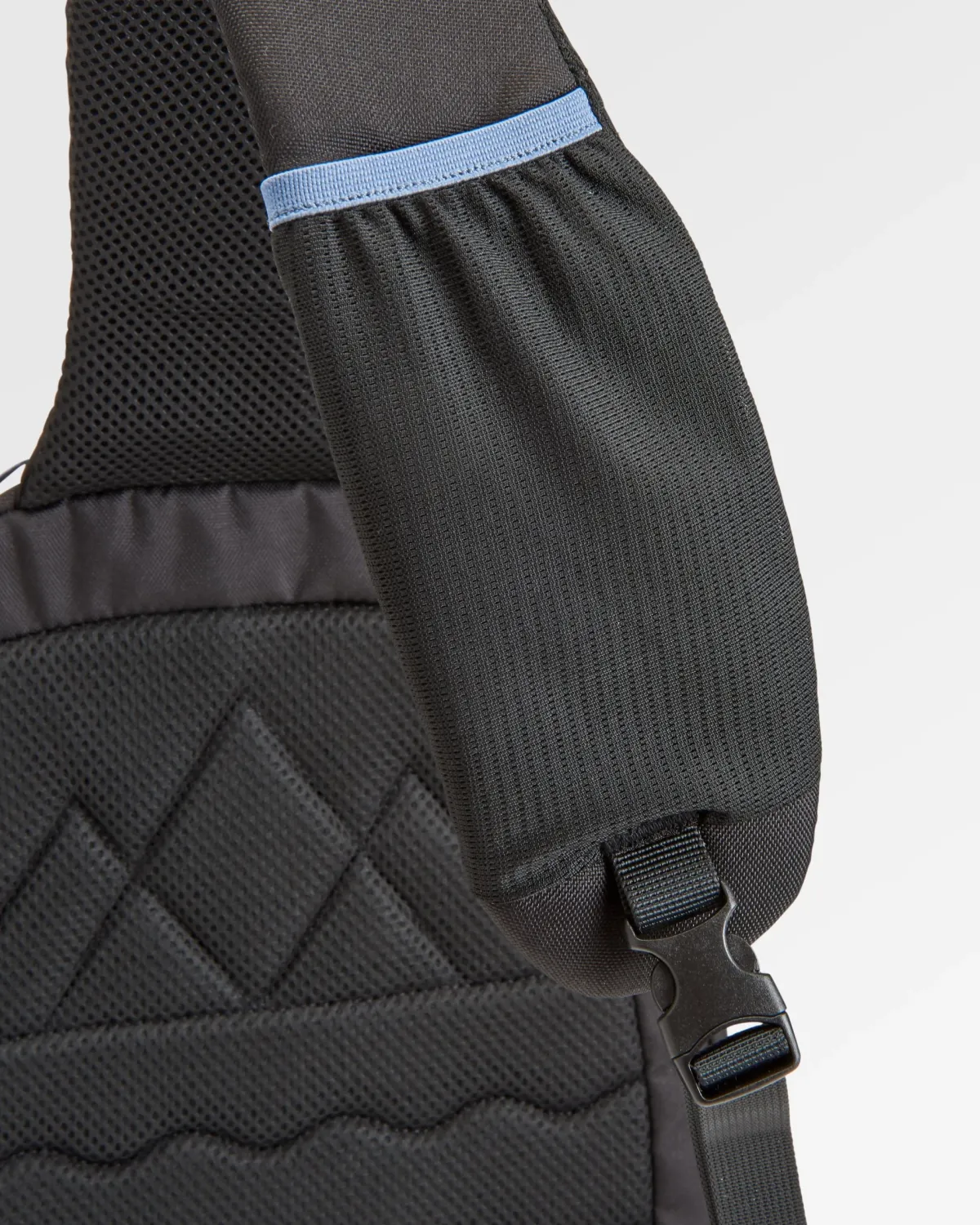 Backpacks|Passenger Boondocker Recycled Sling 8L - Black
