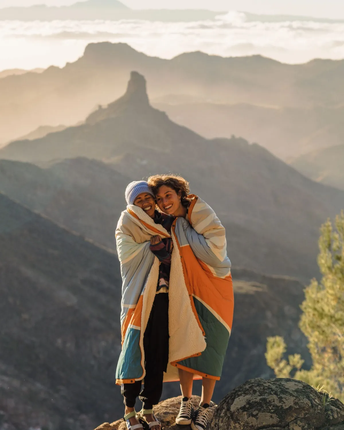 Blankets|Blankets|Passenger Cabin Recycled Sherpa Blanket - Cornflower