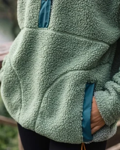 Fleece|Hoodies|Passenger Calla Hooded Recycled Polar-Lined Fleece - Pistachio