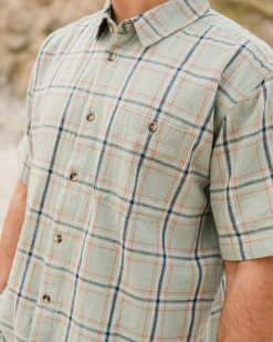 Shirts|Shirts|Passenger Chill Short Sleeve Shirt - Pistachio