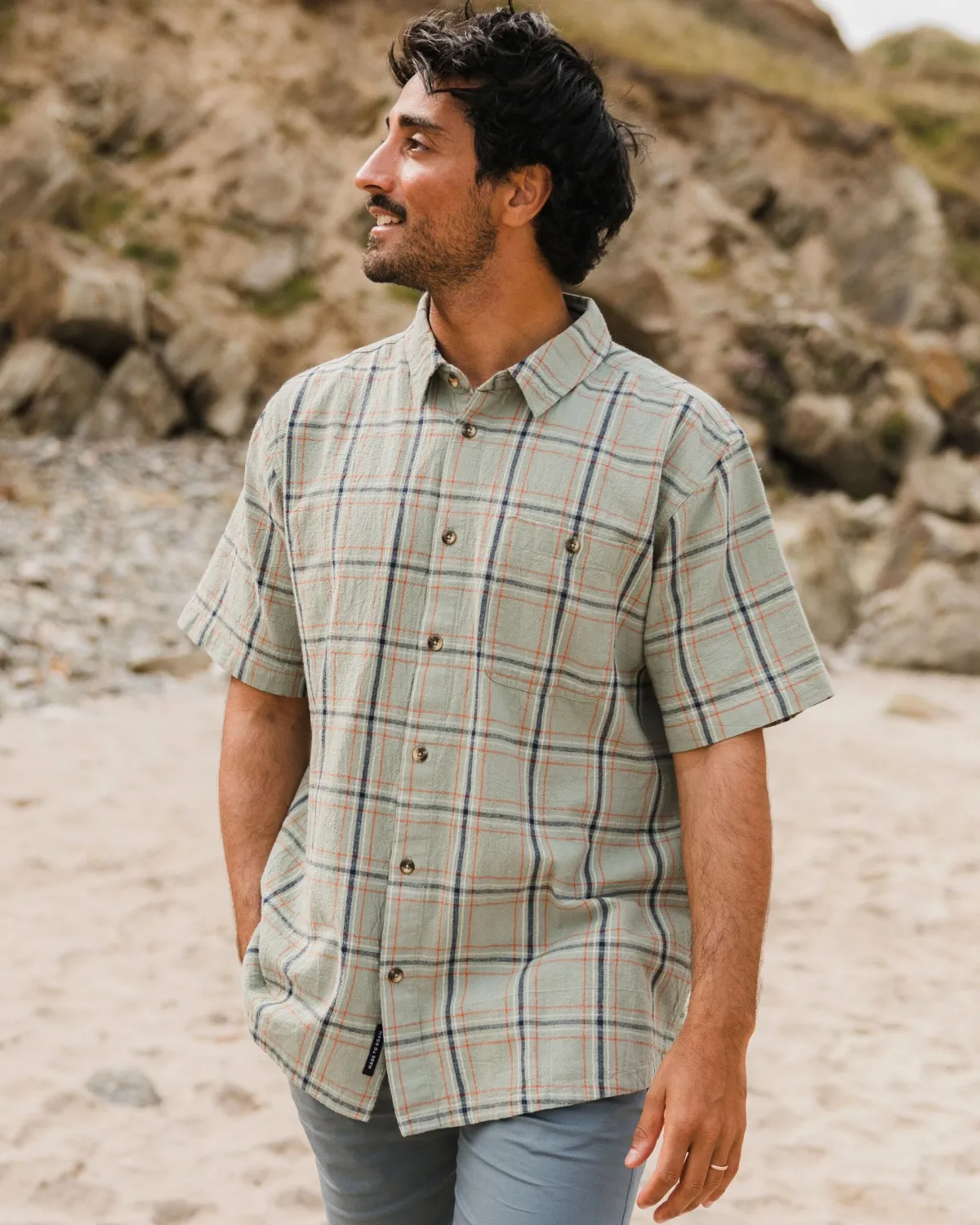 Shirts|Shirts|Passenger Chill Short Sleeve Shirt - Pistachio