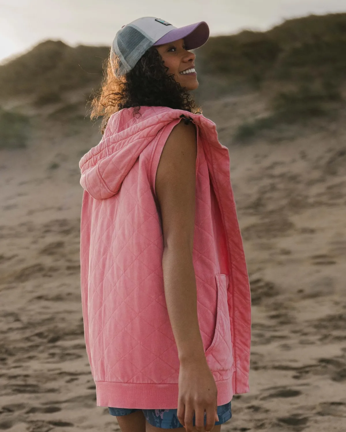 Hoodies & Sweatshirts|Passenger Clementine Recycled Quilted Vest - Shell Pink ShellPink