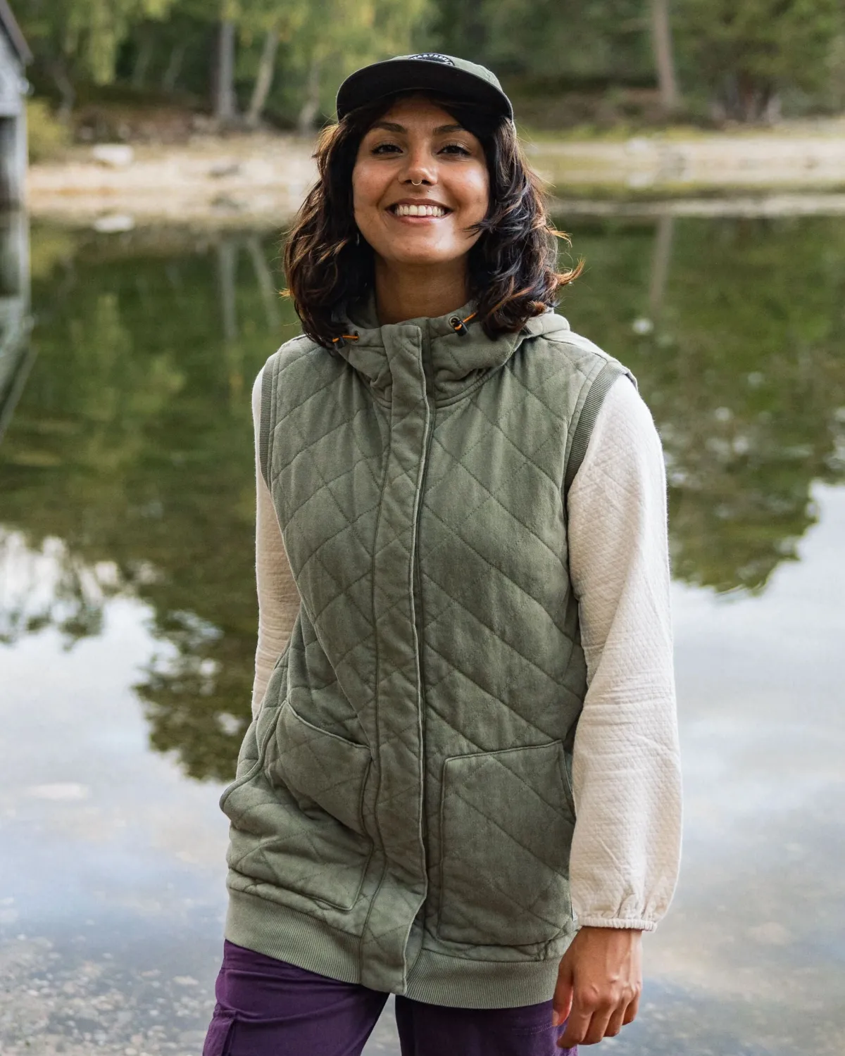 Hoodies & Sweatshirts|Passenger Clementine Recycled Quilted Vest - Khaki