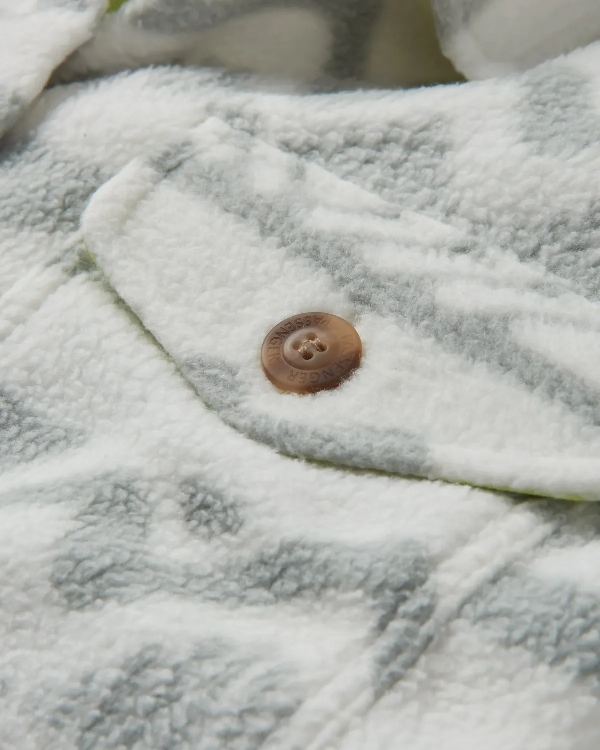Fleece|Shirts|Passenger Cloudy 2.0 Recycled Sherpa Fleece Shirt - Mountain Geo Vintage White MountainGeoVintageWhite