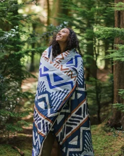Blankets|Blankets|Passenger Cozy Recycled Sherpa Blanket - Mountain Geo Grey Blue MountainGeoGreyBlue