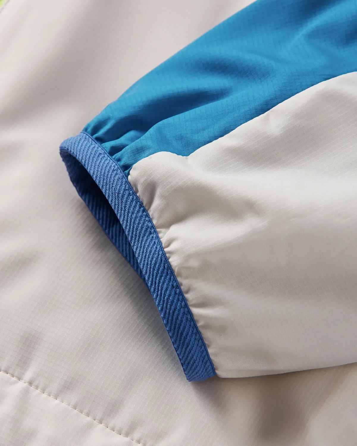 Jackets|Jackets|Passenger Daybreak Lightweight Men's Recycled Thermore Insulated Jacket - Tidal Blue/Blue Steel/Birch TidalBlue/BlueSteel/Birch