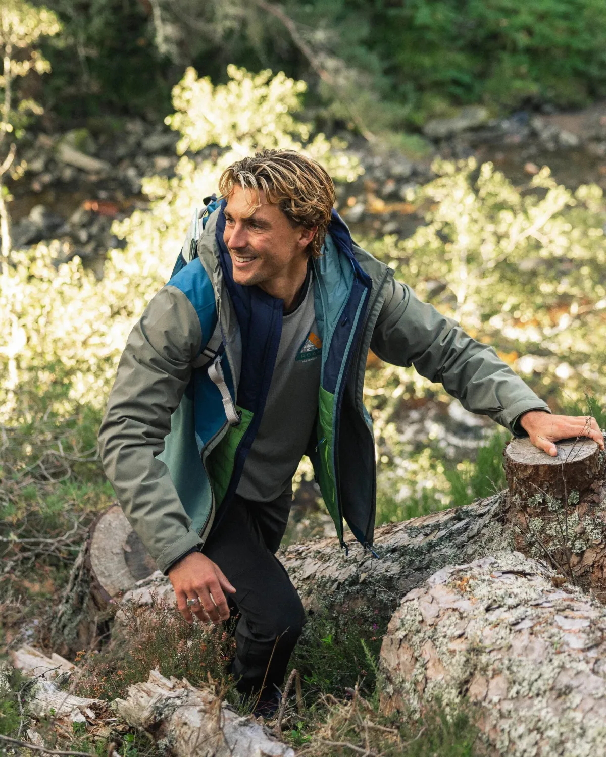 Jackets|Outdoor Active|Passenger Downpour Recycled Waterproof Jacket - Tidal Blue/Arctic/Dusty Olive TidalBlue/Arctic/DustyOlive