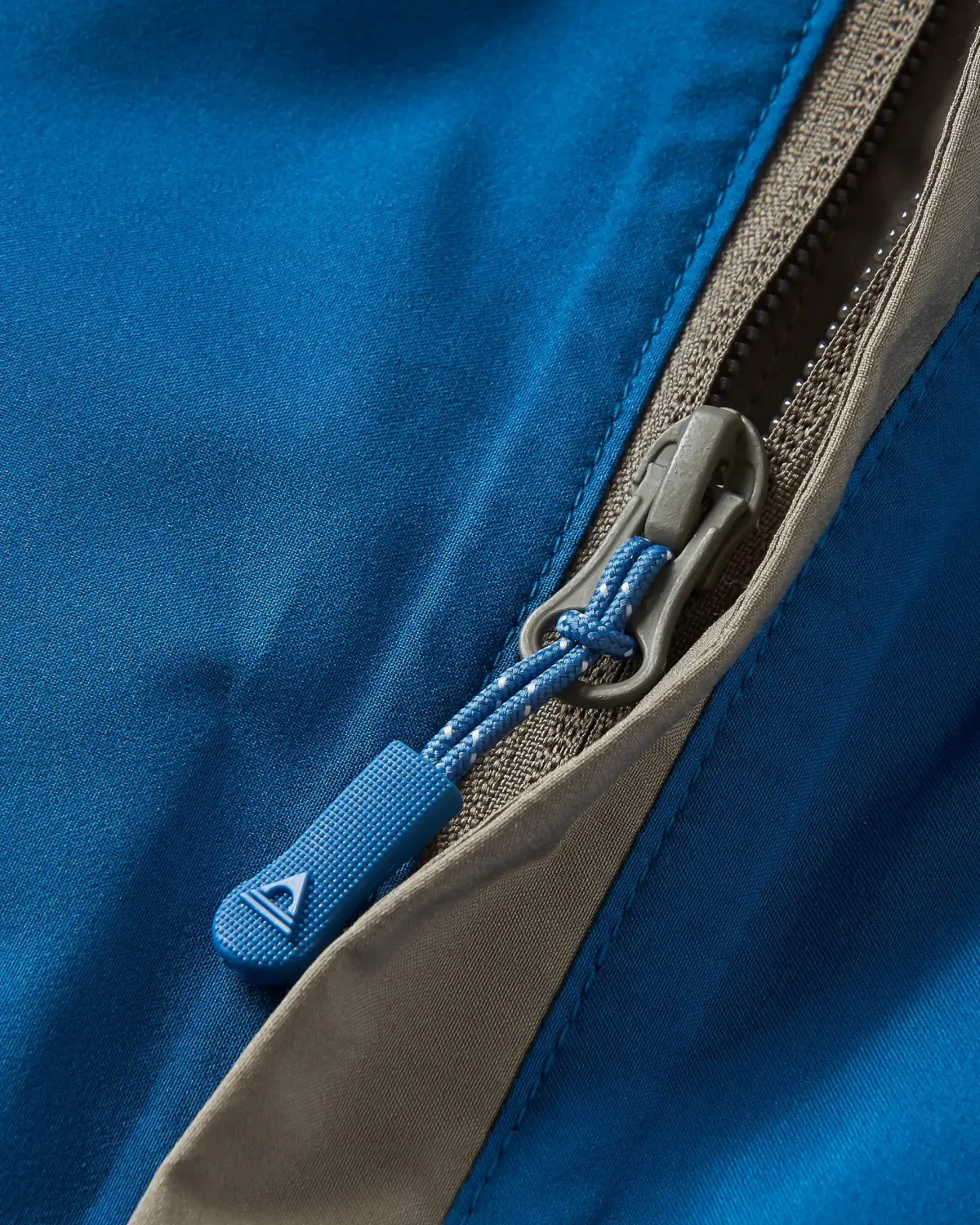 Jackets|Outdoor Active|Passenger Downpour Recycled Waterproof Jacket - Tidal Blue/Arctic/Dusty Olive TidalBlue/Arctic/DustyOlive