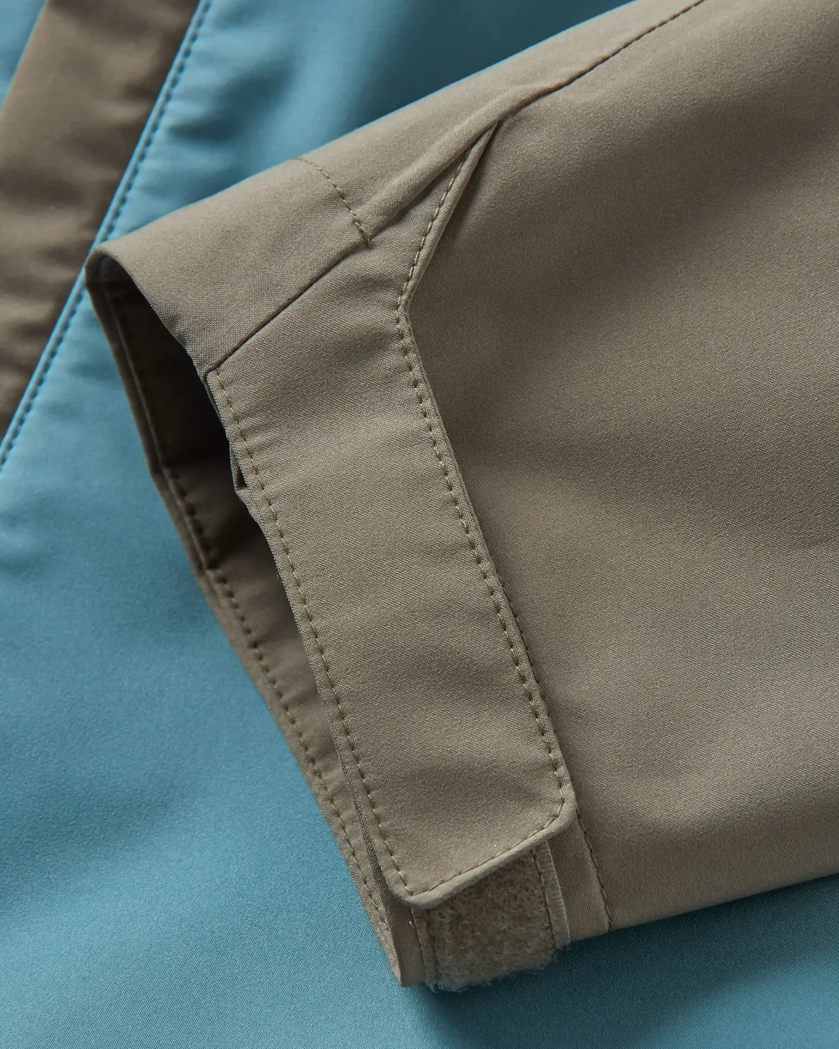 Jackets|Outdoor Active|Passenger Downpour Recycled Waterproof Jacket - Tidal Blue/Arctic/Dusty Olive TidalBlue/Arctic/DustyOlive