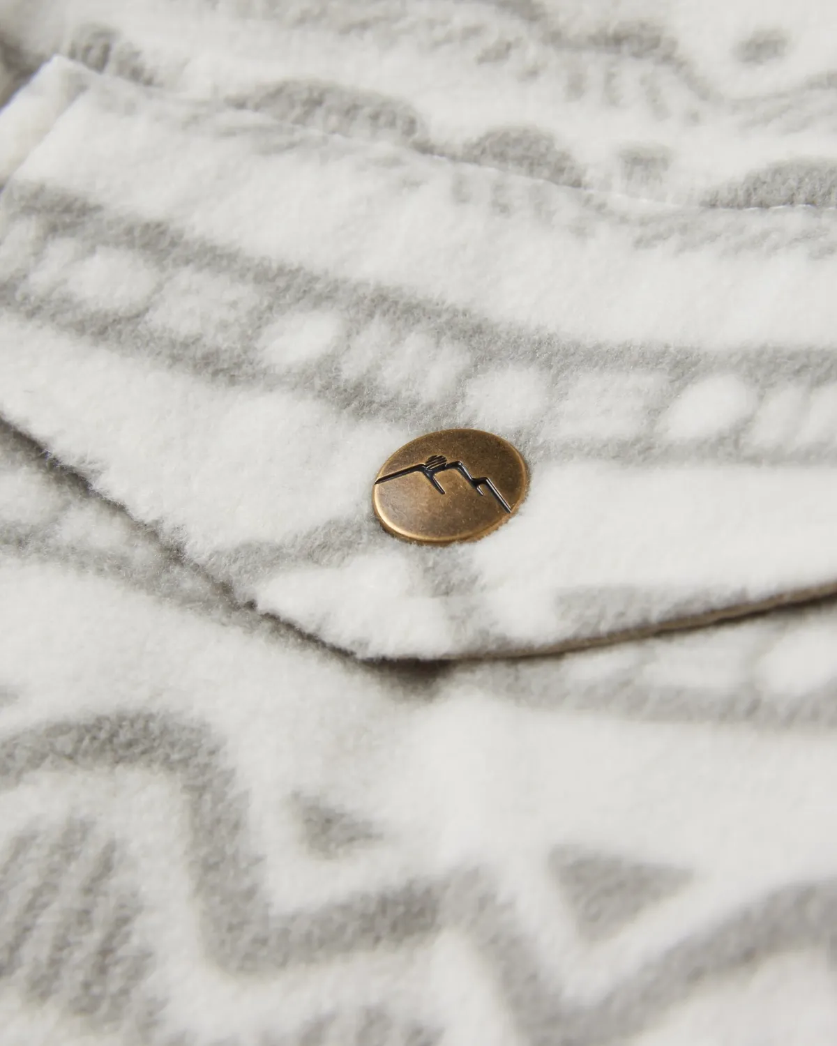 Fleece|Shirts|Passenger East Recycled Polar Fleece Long Sleeve Shirt - Mountain Geo Vintage White MountainGeoVintageWhite