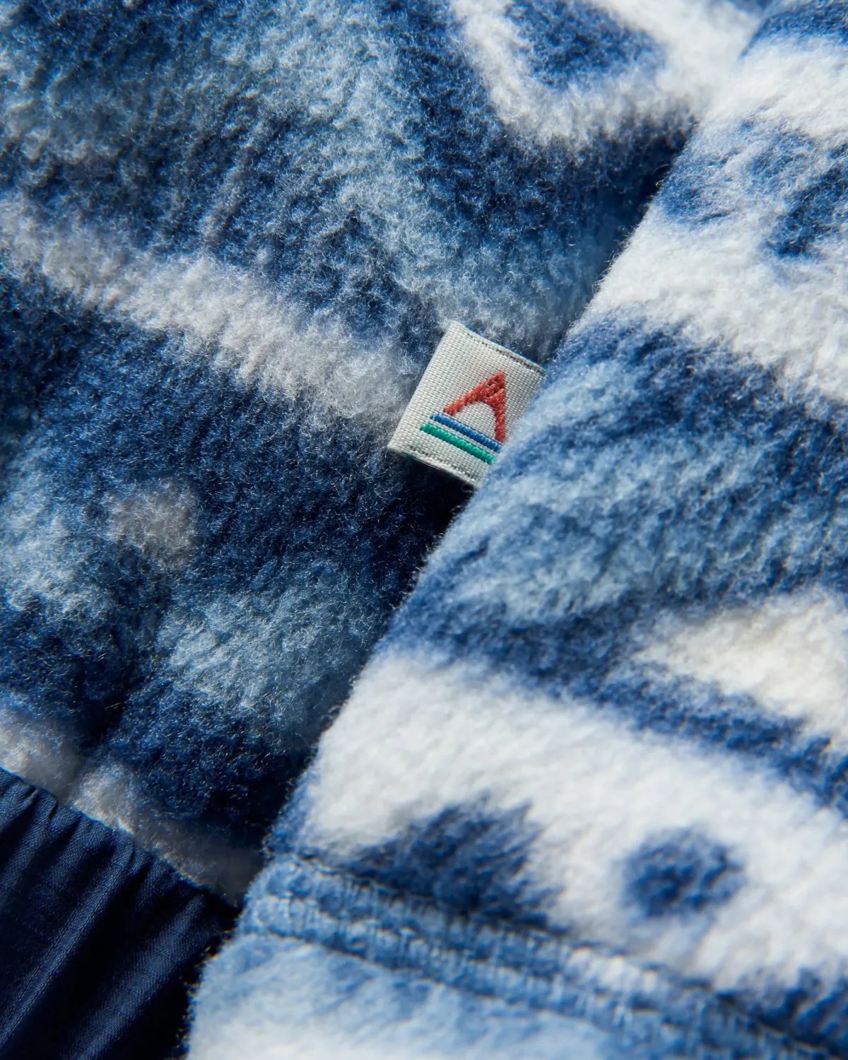 Fleece|Passenger Ebb Recycled Polar Fleece - Mountain Geo Gray Blue MountainGeoGrayBlue