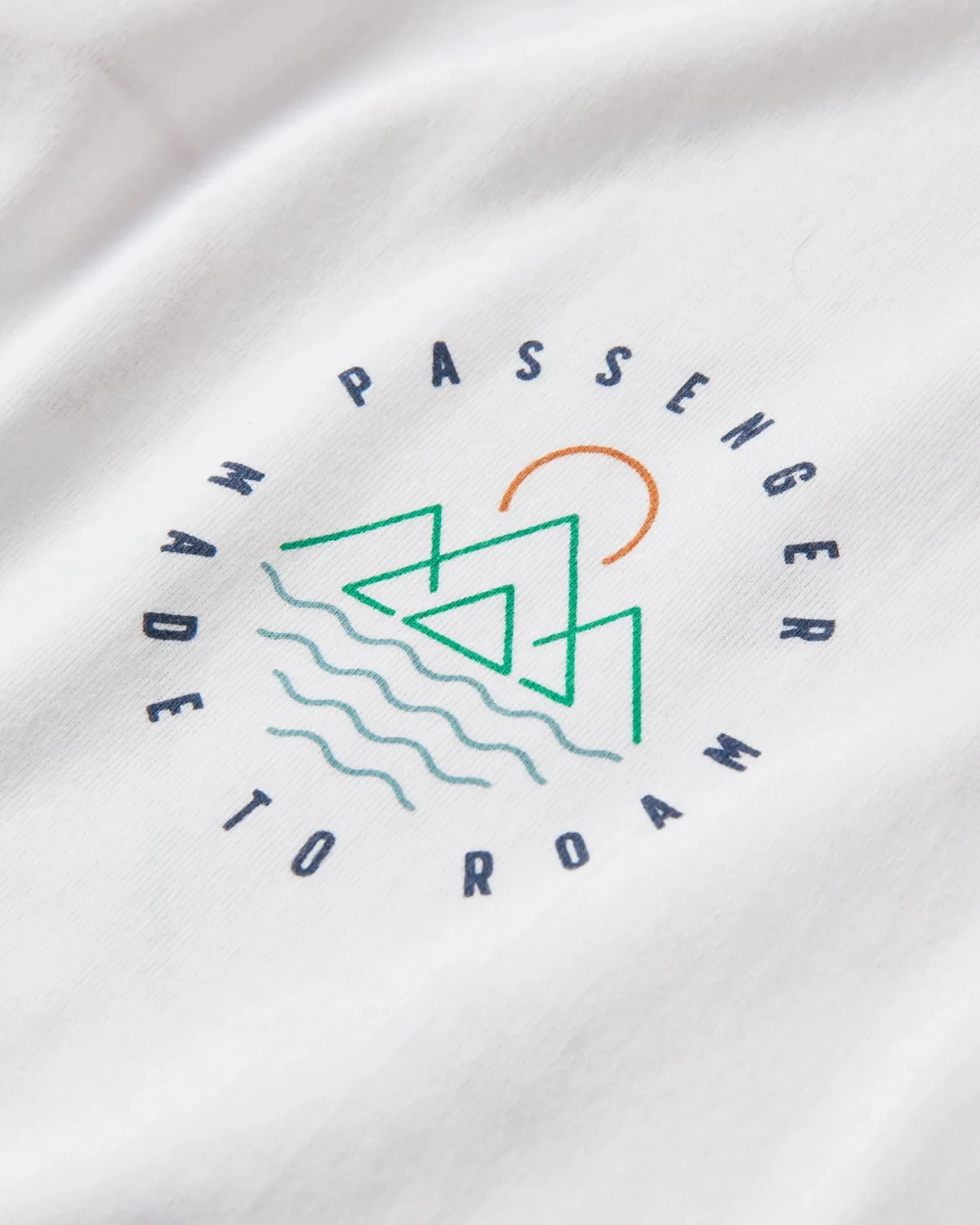 T-Shirts & Tank Tops|Passenger Escapism Recycled Long Sleeve T-Shirt - White