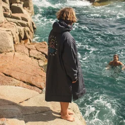 Changing Robes & Ponchos|Surf Accessories|Passenger Escapism Recycled Towel Lined Changing Robe - Black