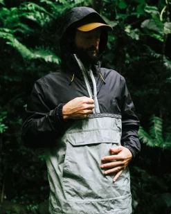 Jackets|Passenger Flow Half Zip Recycled Water Resistant Jacket - True Black/Pistachio TrueBlack/Pistachio
