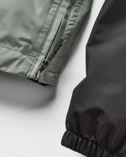 Jackets|Passenger Flow Half Zip Recycled Water Resistant Jacket - True Black/Pistachio TrueBlack/Pistachio