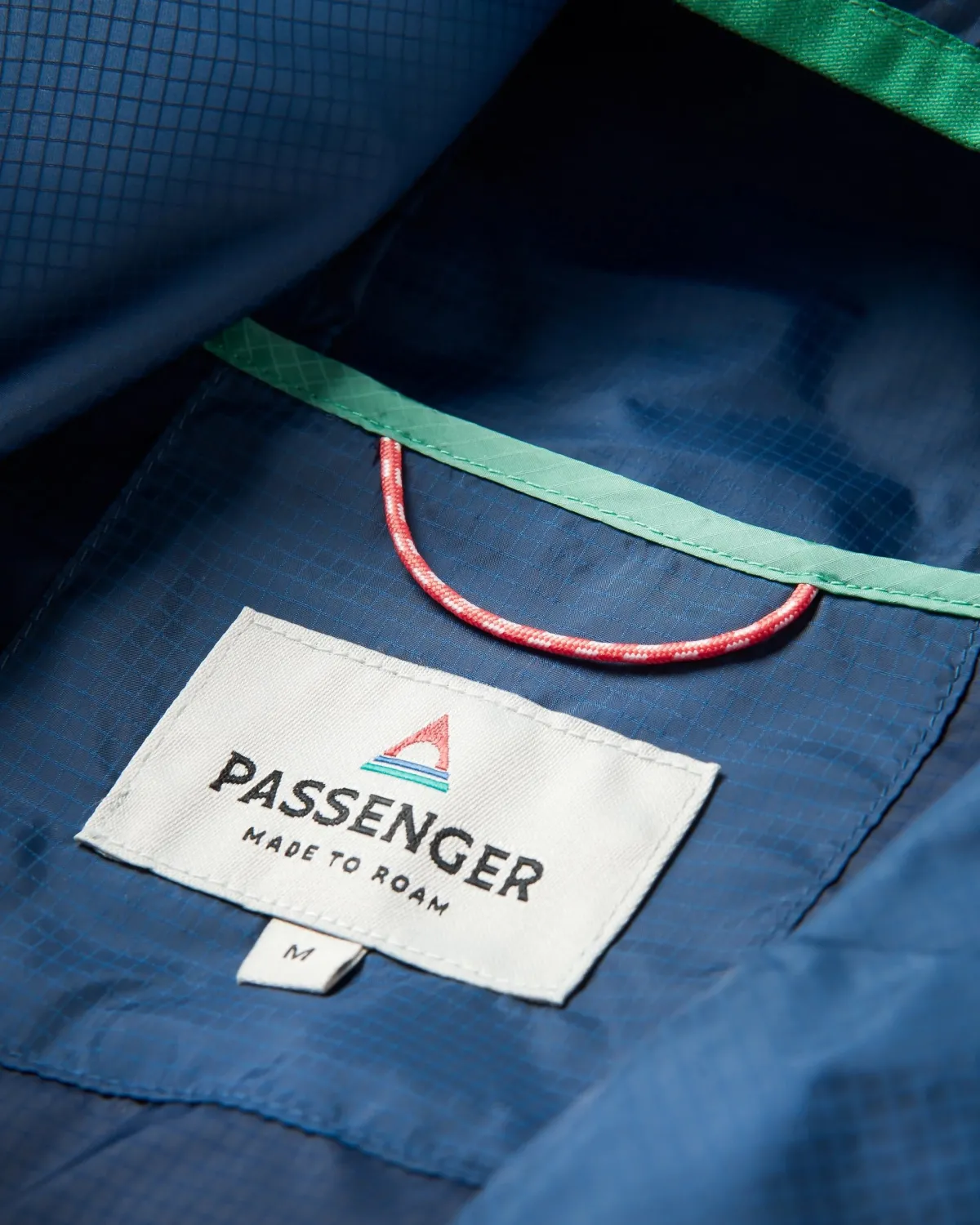 Jackets|Outdoor Active|Passenger Gusto Recycled Windshell Pullover - Rich Navy/Dark Denim RichNavy/DarkDenim
