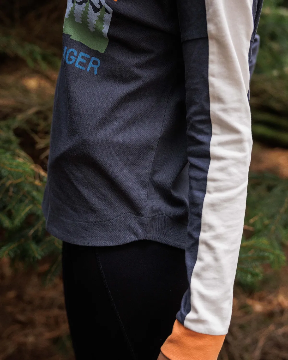 Tops & T-Shirts|T-Shirts & Tank Tops|Passenger Hilltop Organic Cotton Long Sleeve T-Shirt - Charcoal