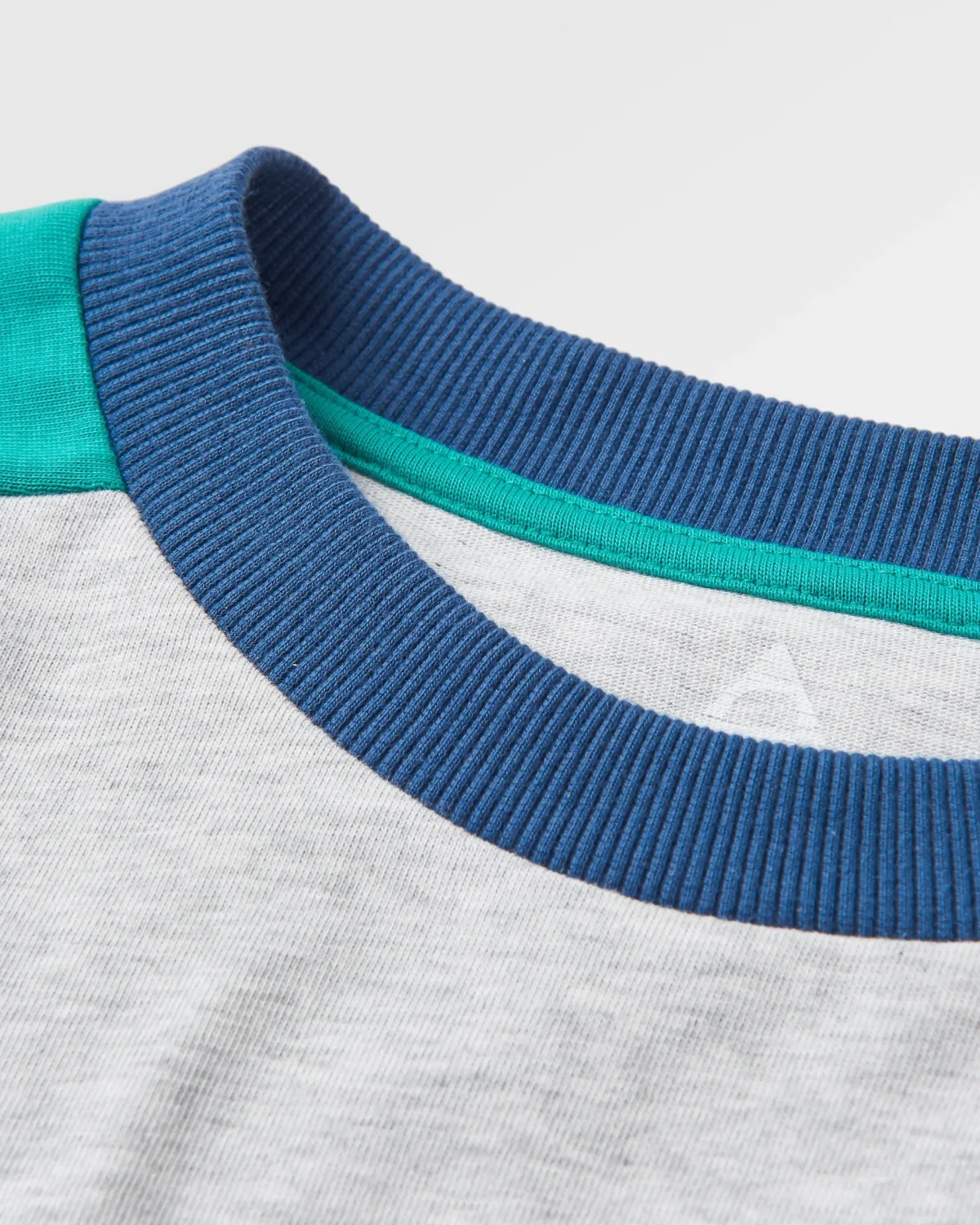 Tops & T-Shirts|T-Shirts & Tank Tops|Passenger Hilltop Organic Cotton Long Sleeve T-Shirt - Grey Marl GreyMarl