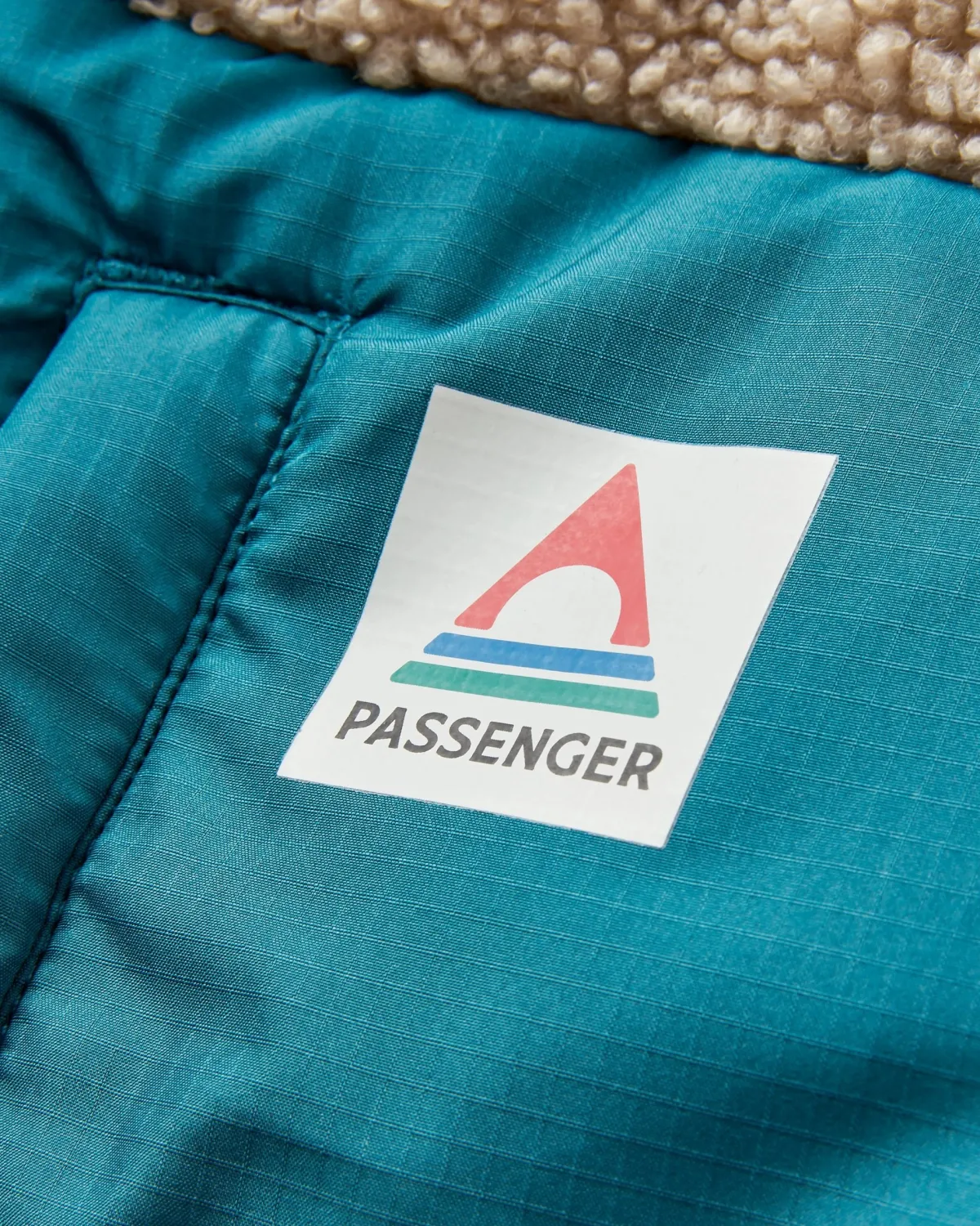 Jackets|Insulated|Passenger Inspire Recycled Insulated Vest - Rich Navy RichNavy