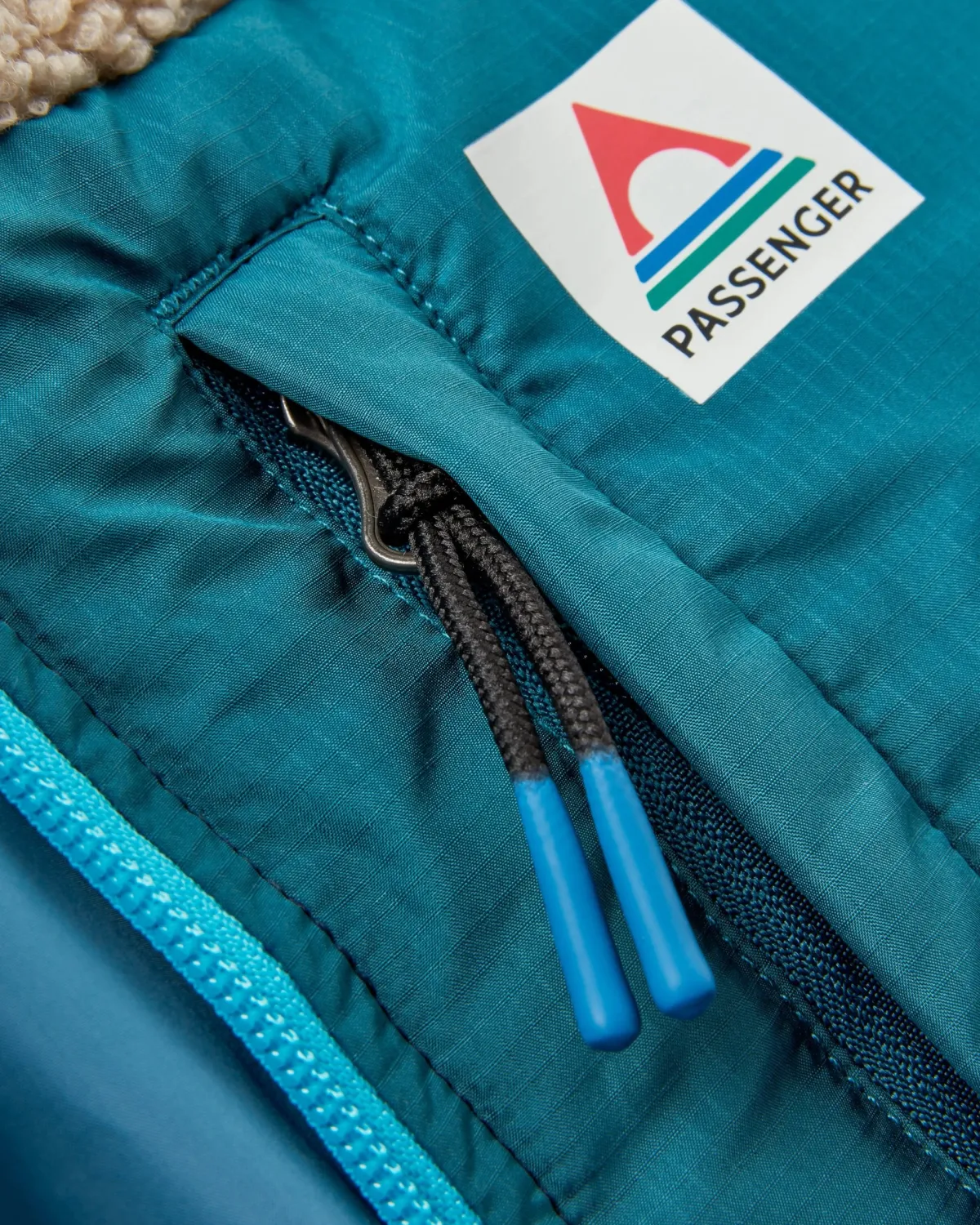 Jackets|Insulated|Passenger Inspire Recycled Insulated Vest - Rich Navy RichNavy
