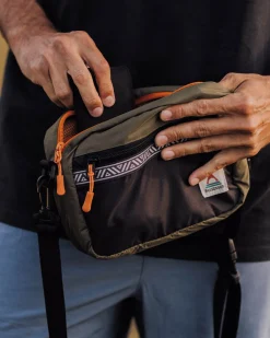 Backpacks & Bags|Hip Packs|Passenger Mainland Recycled Hip Pack - True Black/ Khaki Green TrueBlack/KhakiGreen