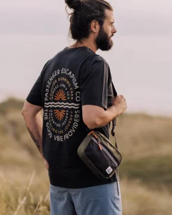 Backpacks & Bags|Hip Packs|Passenger Mainland Recycled Hip Pack - True Black/ Khaki Green TrueBlack/KhakiGreen