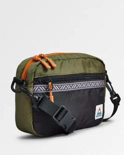 Backpacks & Bags|Hip Packs|Passenger Mainland Recycled Hip Pack - True Black/ Khaki Green TrueBlack/KhakiGreen