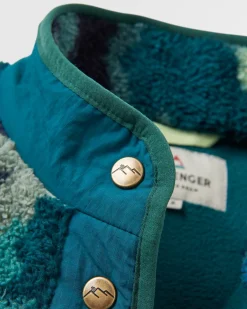 Fleece|Fleece|Passenger Navegado Recycled Soft-Touch Sherpa Fleece - Alpine Camo Rain Forest AlpineCamoRainForest