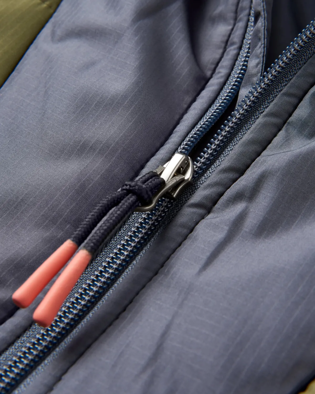 Jackets|Insulated|Passenger Oceanic Recycled Insulated Half Zip Jacket - Black/Khaki Green Black/KhakiGreen