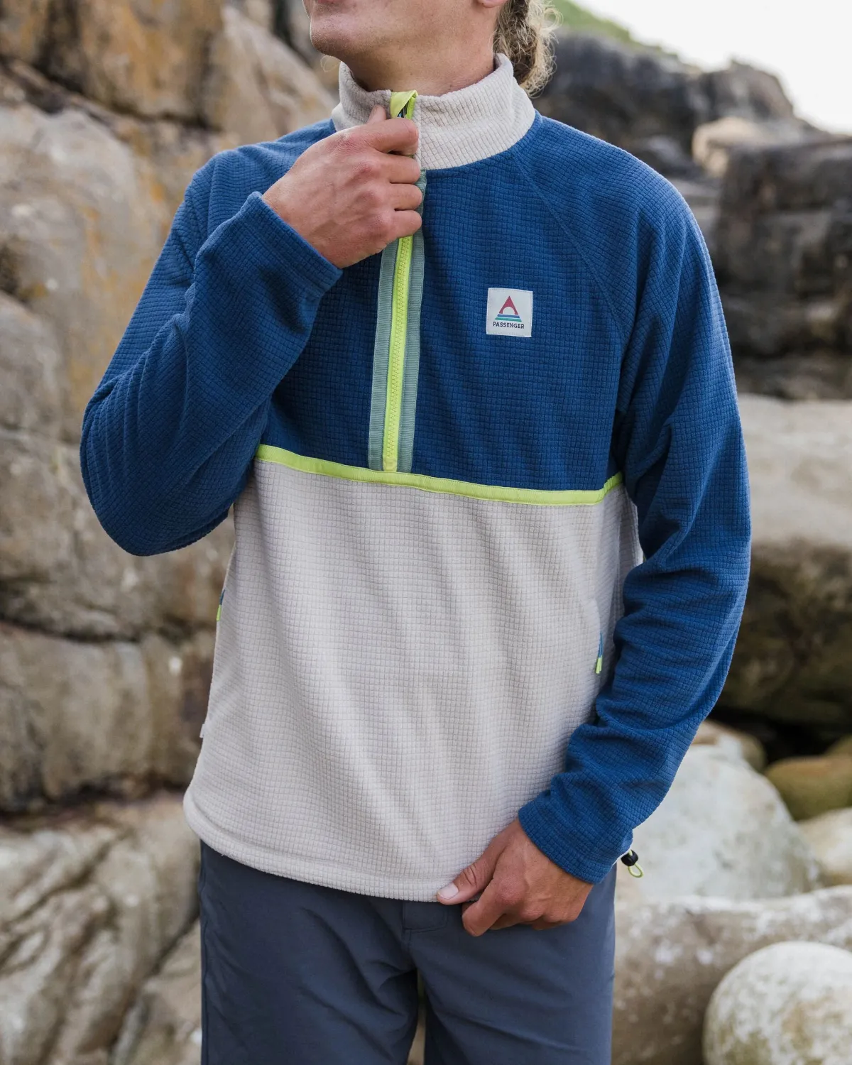 Fleece|Fleece|Passenger Overlook Recycled Grid Polar Fleece - Dark Denim/Pebble Grey DarkDenim/PebbleGrey