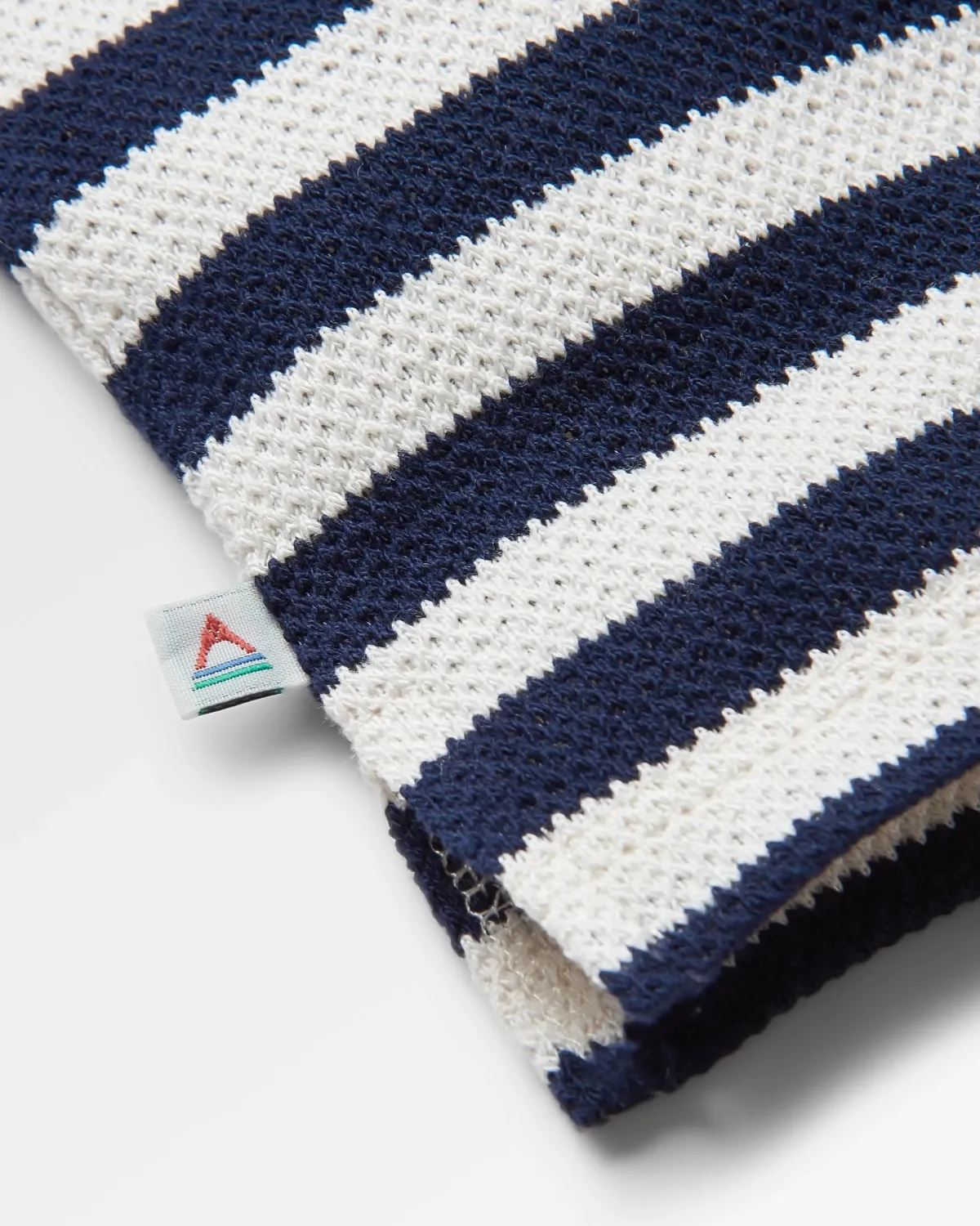Tops & T-Shirts|Passenger Panorama Striped Long Sleeve T-Shirt - Deep Navy DeepNavy