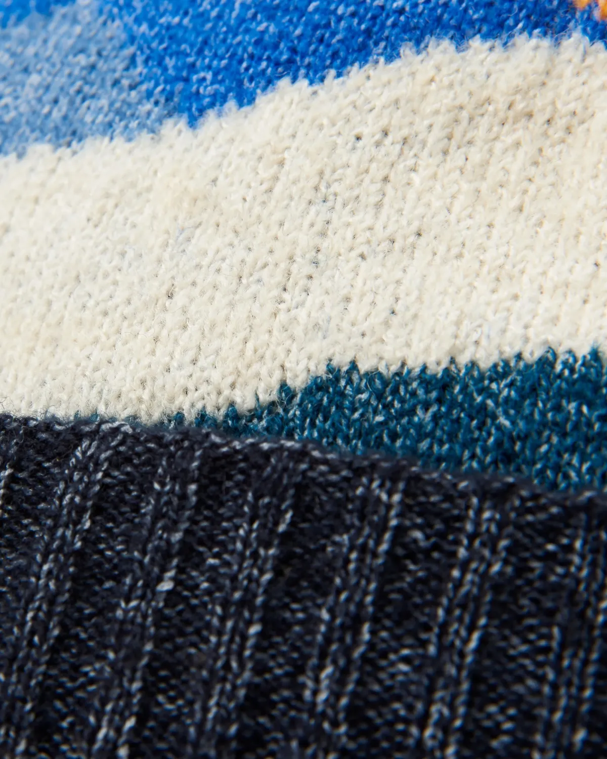 Beanies|Hats & Caps|Passenger Scenic Recycled Bobble Hat - Scenic Orange ScenicOrange