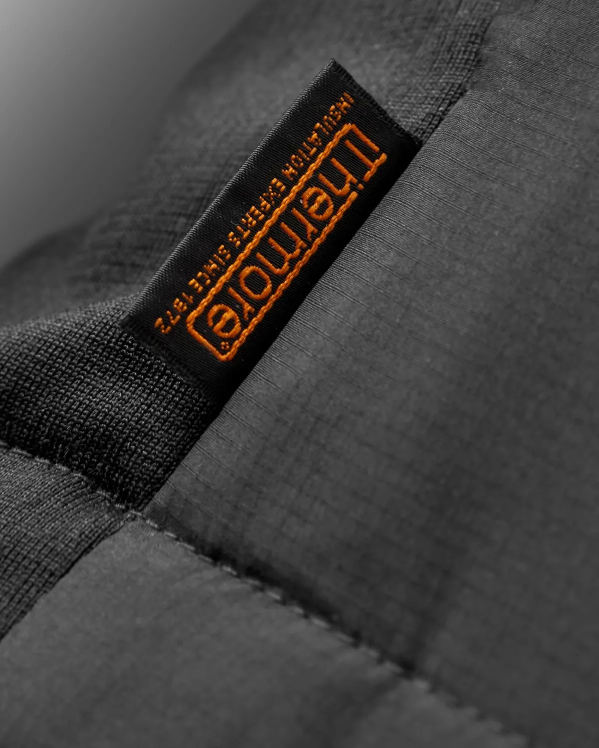 Jackets|Tops|Passenger Shasta Lightweight Women's Recycled Thermore Insulated Jacket - Black