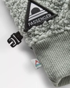 Gloves|Passenger Snowfall 2.0 Recycled Sherpa Gloves - Pistachio