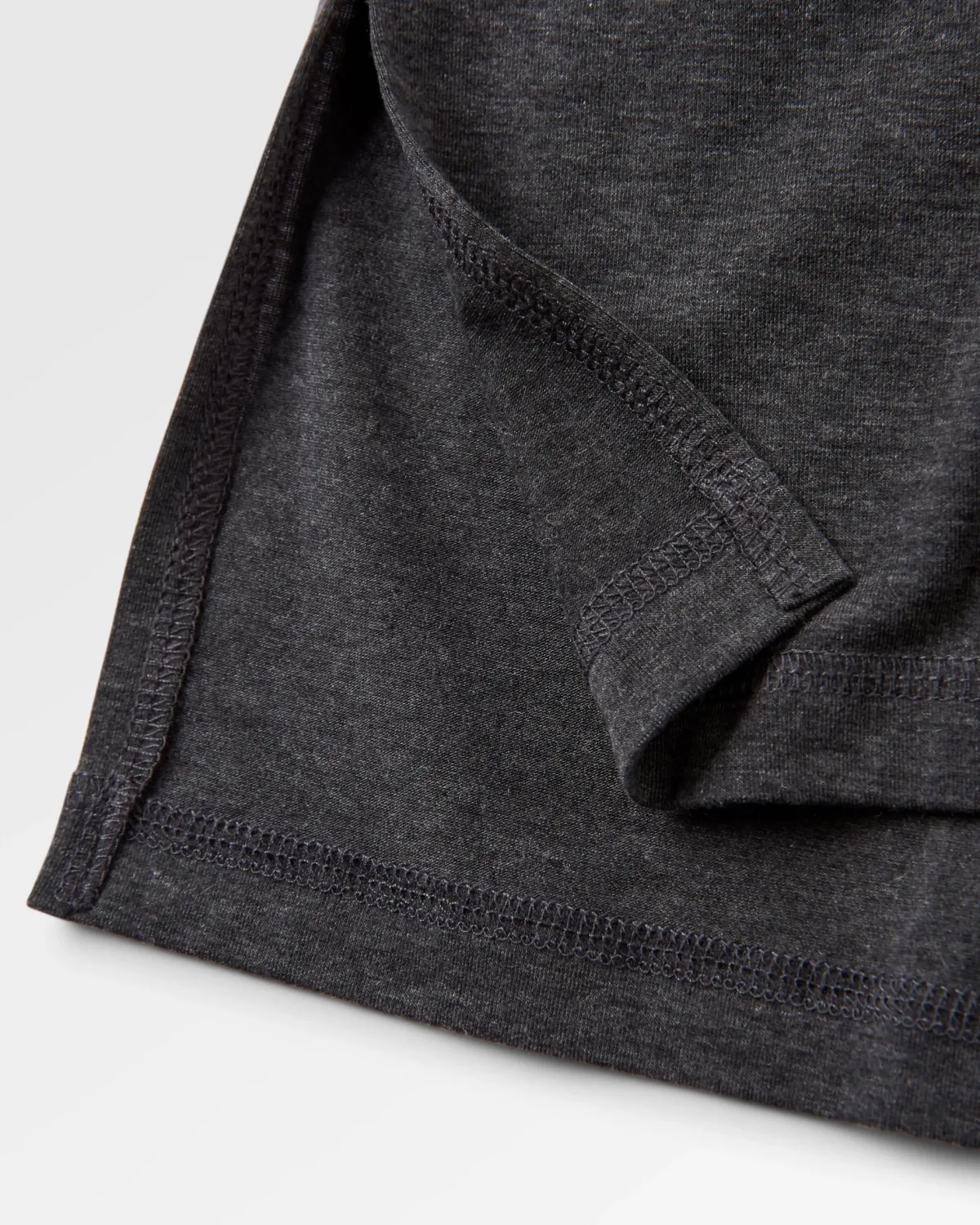Tops|Outdoor Active|Passenger Sorrento Recycled Active Long Sleeve T-Shirt - Black