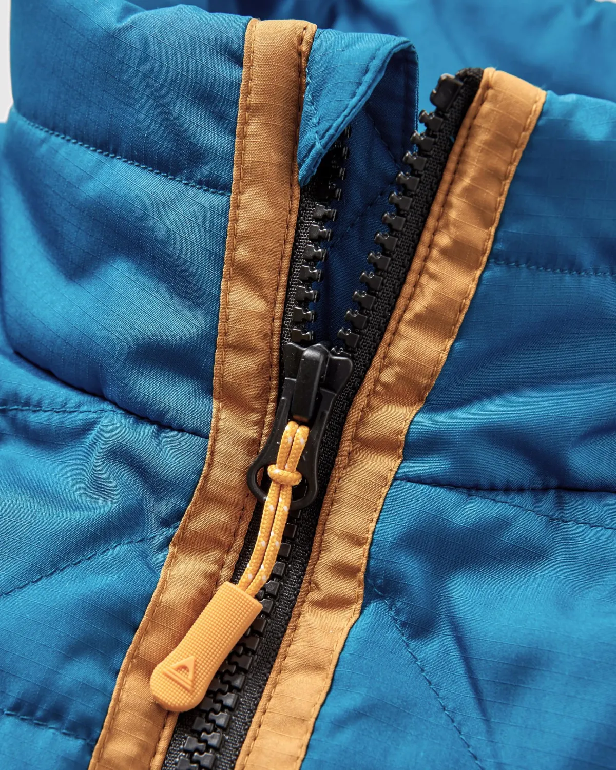 Insulated|Outdoor Active|Passenger Trace Recycled Thermore Insulated Jacket - Corsair Blue/ Jungle Green CorsairBlue/JungleGreen
