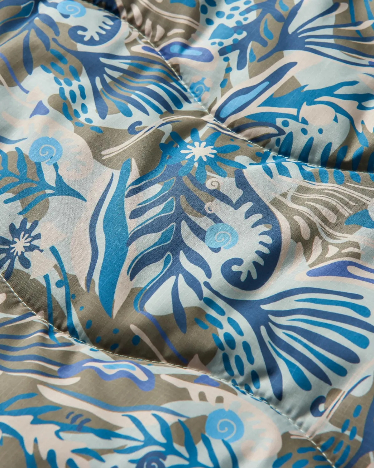 Blankets|Blankets|Passenger Van Recycled Ripstop Blanket - Abstract Seaweed Pistachio AbstractSeaweedPistachio