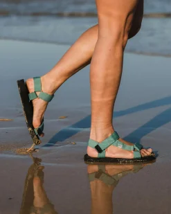 Footwear|Flip Flops & Sandals|Passenger Venice Sandal - Deep Sea DeepSea