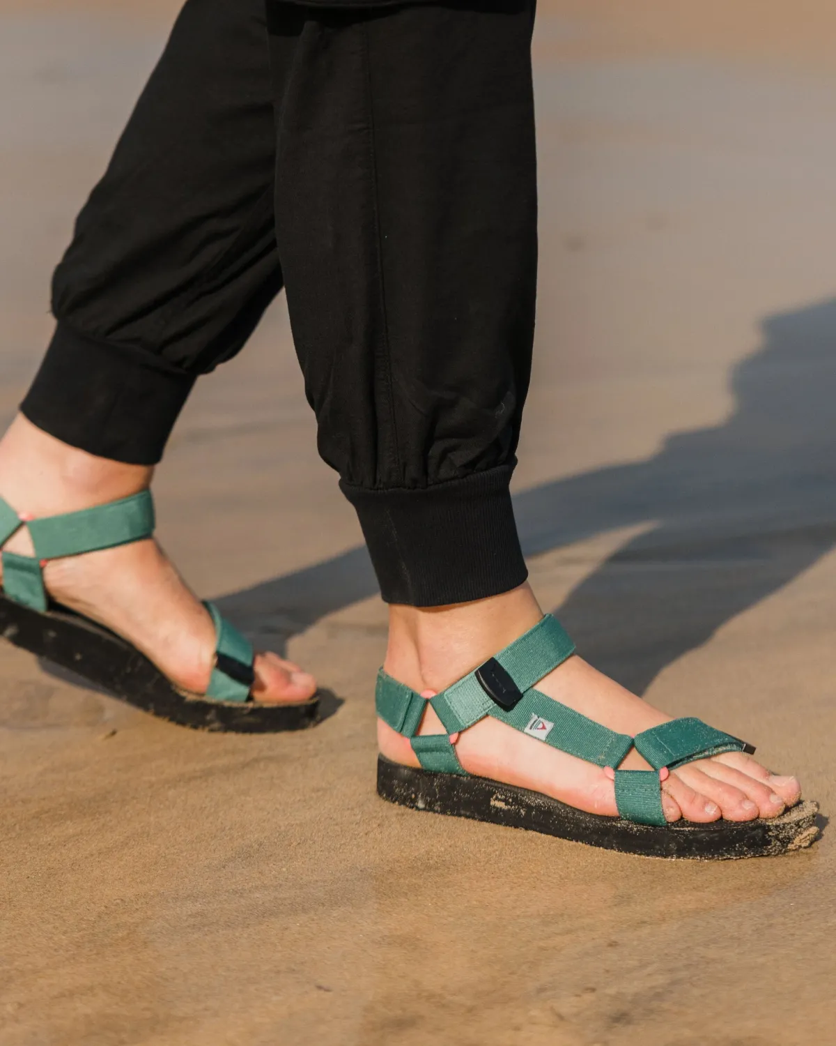 Footwear|Flip Flops & Sandals|Passenger Venice Sandal - Deep Sea DeepSea