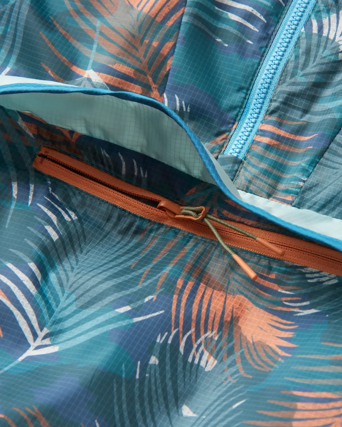 Outdoor Active|Jackets|Passenger Viento Recycled Windshell Anorak - Palm Camo Deep Sea PalmCamoDeepSea