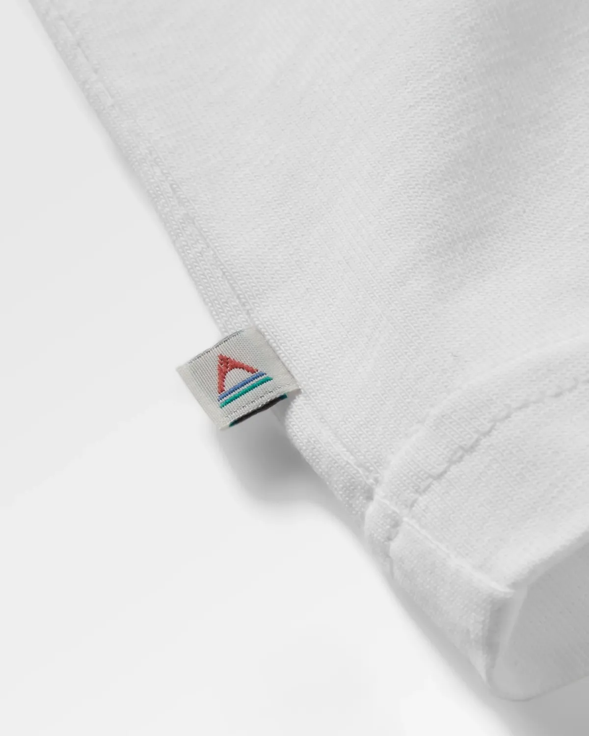 T-Shirts & Tank Tops|Passenger Vita Organic Relaxed Fit LS T-Shirt - White