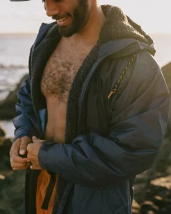 Surf Accessories|Surf Accessories|Passenger Waves Recycled Sherpa Lined Changing Robe - Rich Navy RichNavy